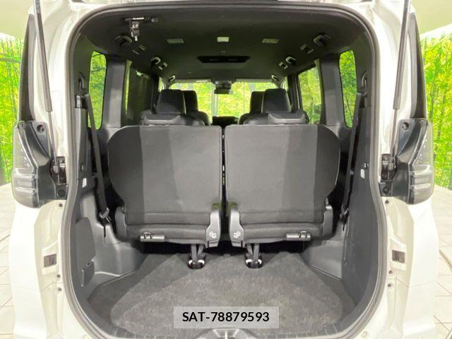 Toyota VOXY HYBRID 2023-07 8746465-10