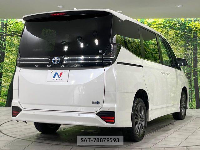 Toyota VOXY HYBRID 2023-07 8746465-17