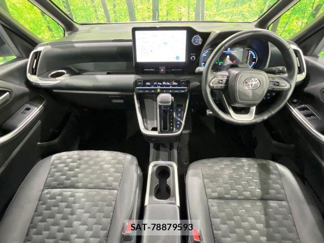 Toyota VOXY HYBRID 2023-07 8746465-1