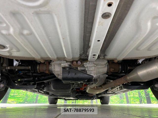 Toyota VOXY HYBRID 2023-07 8746465-19