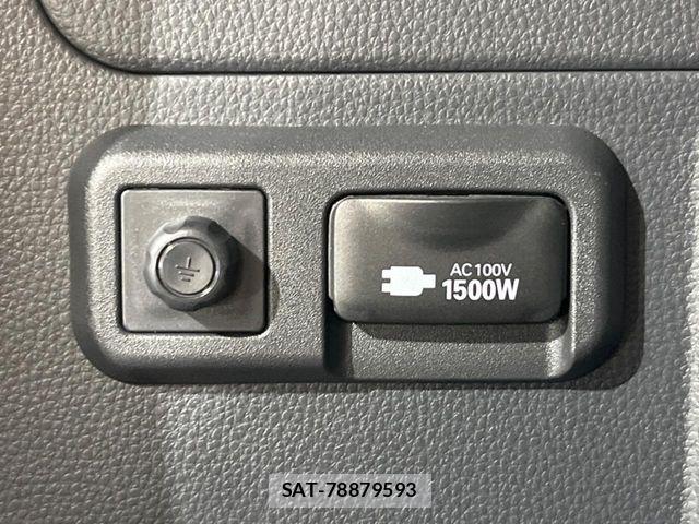 Toyota VOXY HYBRID 2023-07 8746465-2