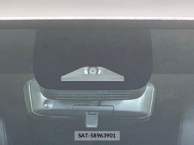 Toyota VOXY HYBRID 2022-09 8782435-2