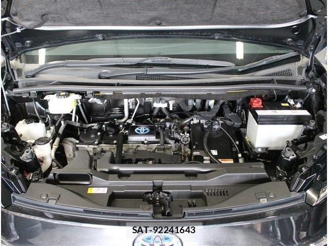Toyota VOXY HYBRID 2023-03 8782437-27