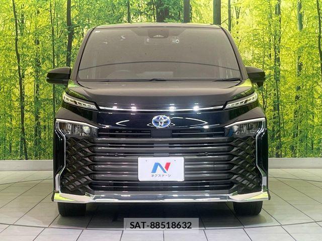 Toyota VOXY HYBRID 2022-01 8797781-14