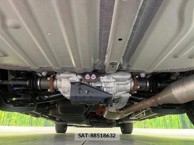 Toyota VOXY HYBRID 2022-01 8797781-19