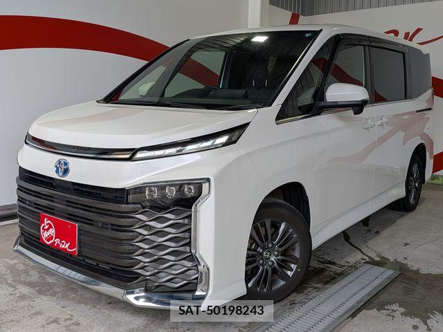 Toyota VOXY HYBRID 2024-06 8797782-0