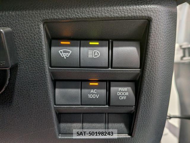 Toyota VOXY HYBRID 2024-06 8797782-14