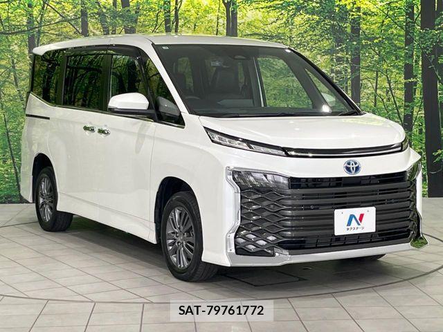 Toyota VOXY HYBRID 2023-03 8832200-17