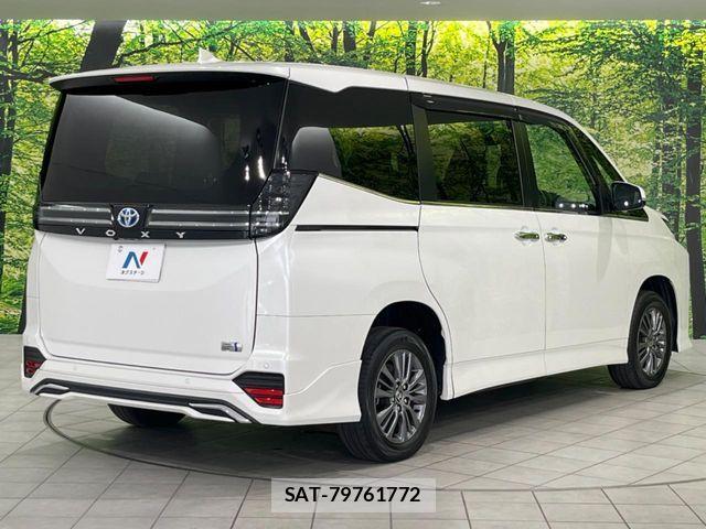 Toyota VOXY HYBRID 2023-03 8832200-18