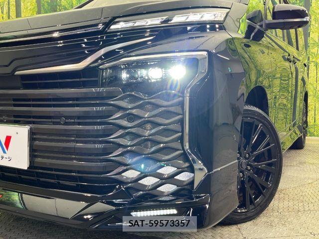 Toyota VOXY HYBRID 2024-04 8832199-13