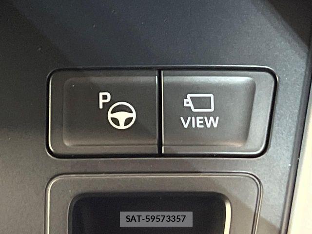Toyota VOXY HYBRID 2024-04 8832199-8