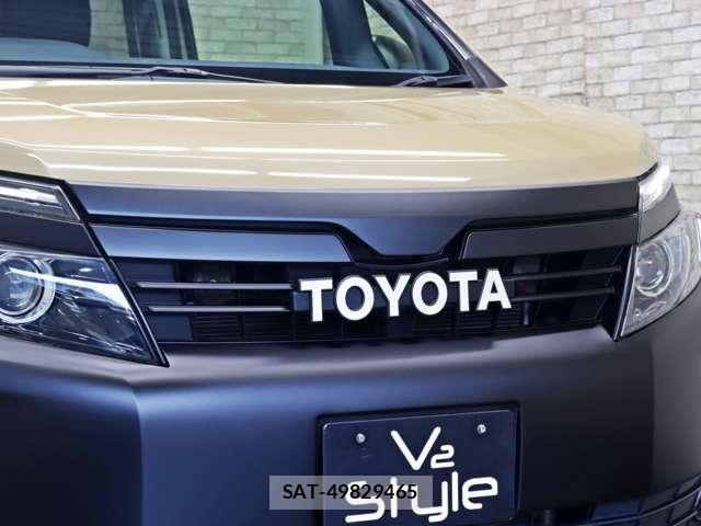 Toyota VOXY HYBRID 2014-03 8872315-12