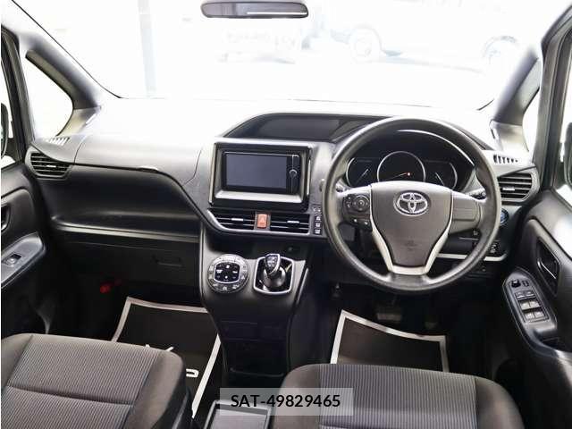 Toyota VOXY HYBRID 2014-03 8872315-19