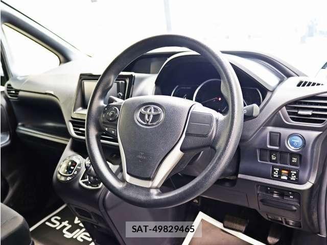 Toyota VOXY HYBRID 2014-03 8872315-28