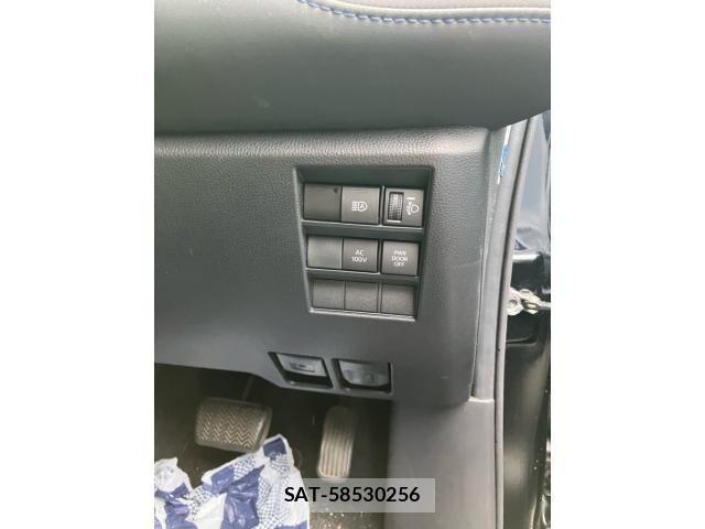 Toyota VOXY HYBRID 2023-01 8882690-14