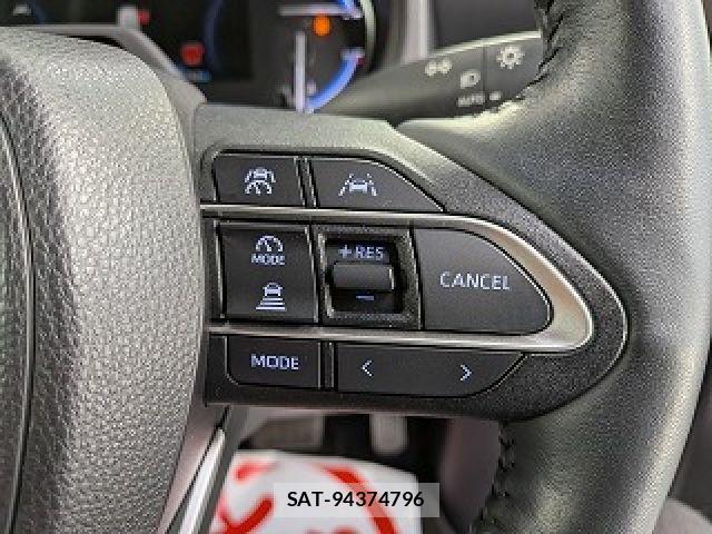 Toyota VOXY HYBRID 2022-07 8882689-10