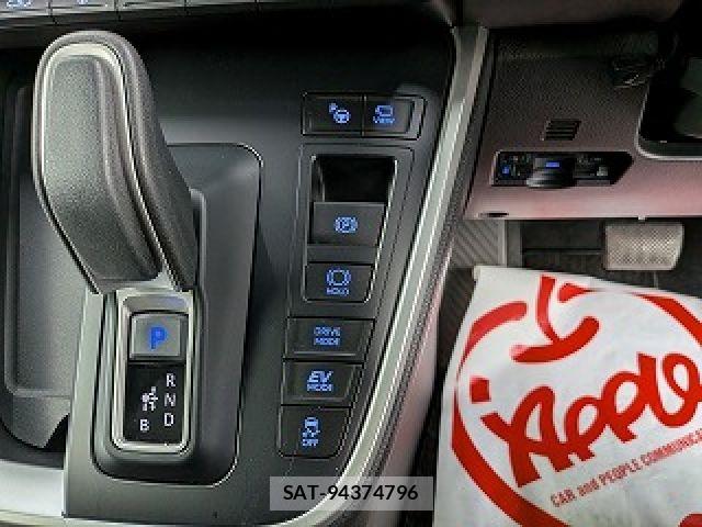 Toyota VOXY HYBRID 2022-07 8882689-15