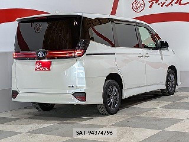 Toyota VOXY HYBRID 2022-07 8882689-22