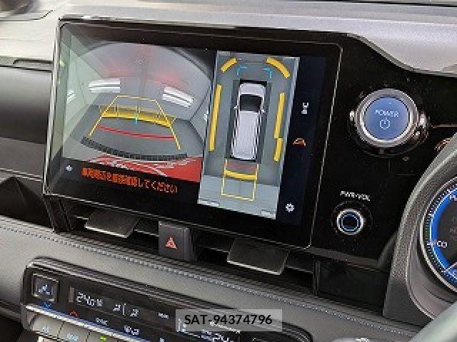 Toyota VOXY HYBRID 2022-07 8882689-3