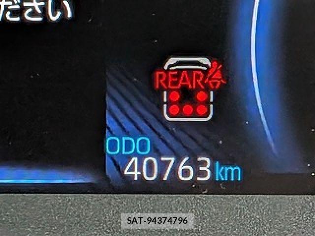 Toyota VOXY HYBRID 2022-07 8882689-7