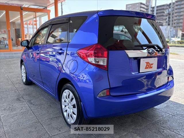 Subaru TREZIA 2011-12 8338288-11