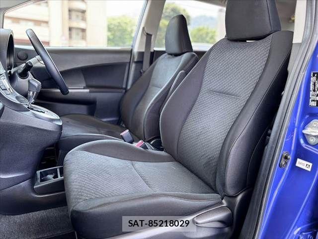 Subaru TREZIA 2011-12 8338288-16