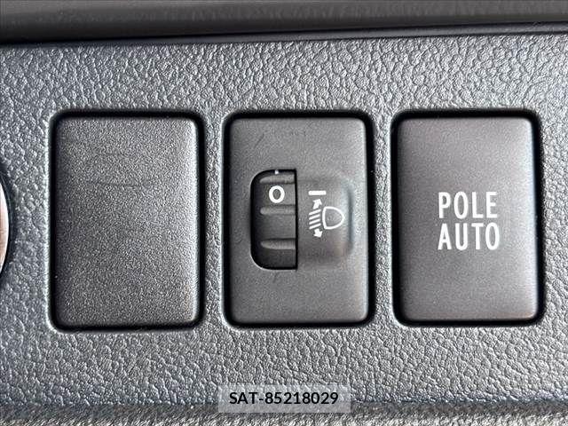 Subaru TREZIA 2011-12 8338288-21
