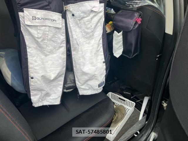 Subaru TREZIA 2011-08 8662092-16