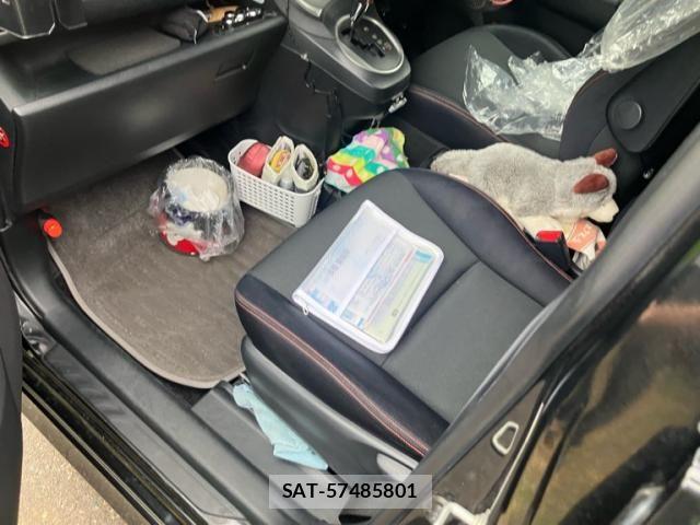 Subaru TREZIA 2011-08 8662092-18