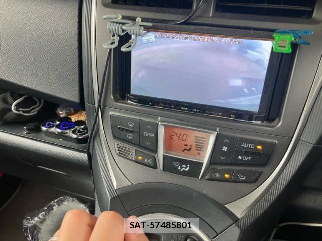 Subaru TREZIA 2011-08 8662092-21