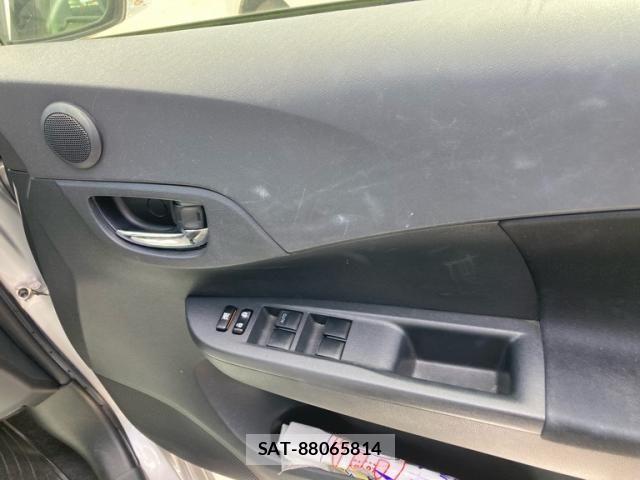 Subaru TREZIA 2012-03 8782438-18