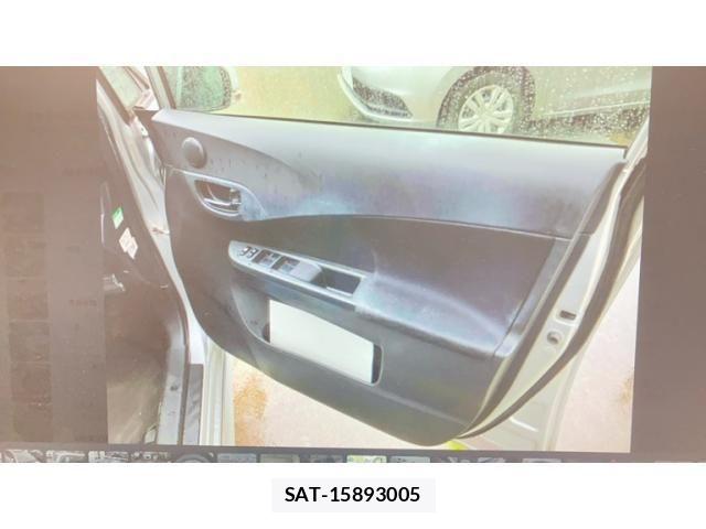 Subaru TREZIA 2012-01 8832203-7