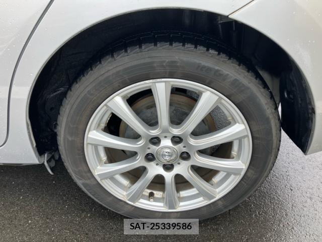 Subaru TREZIA 2011-01 8832202-12