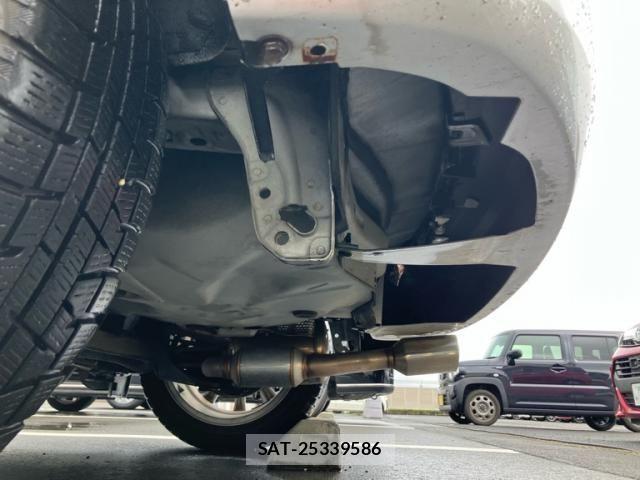 Subaru TREZIA 2011-01 8832202-13