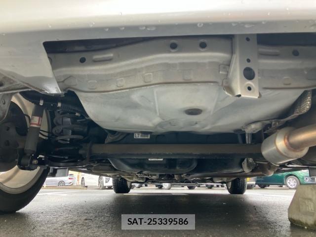 Subaru TREZIA 2011-01 8832202-14