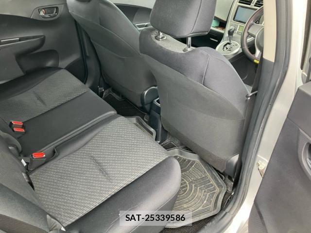 Subaru TREZIA 2011-01 8832202-18