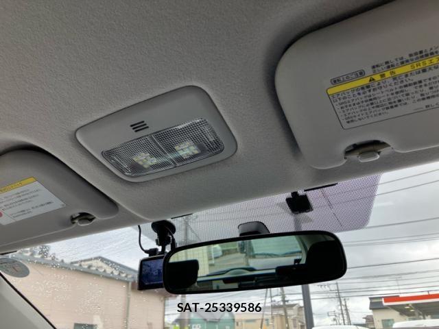 Subaru TREZIA 2011-01 8832202-26