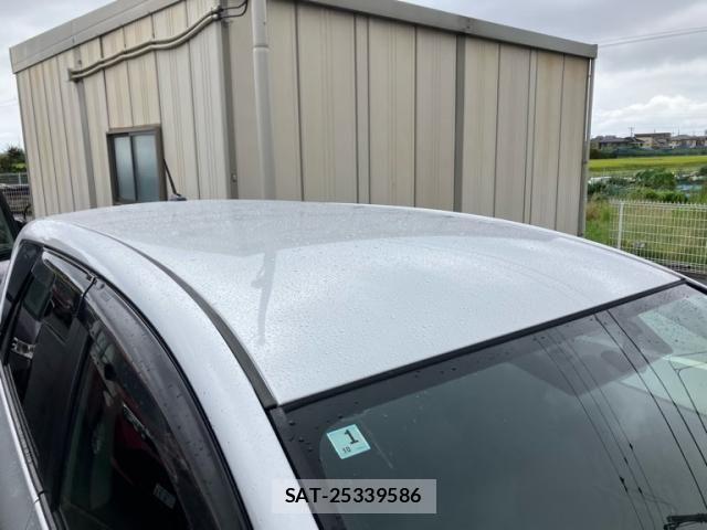 Subaru TREZIA 2011-01 8832202-6