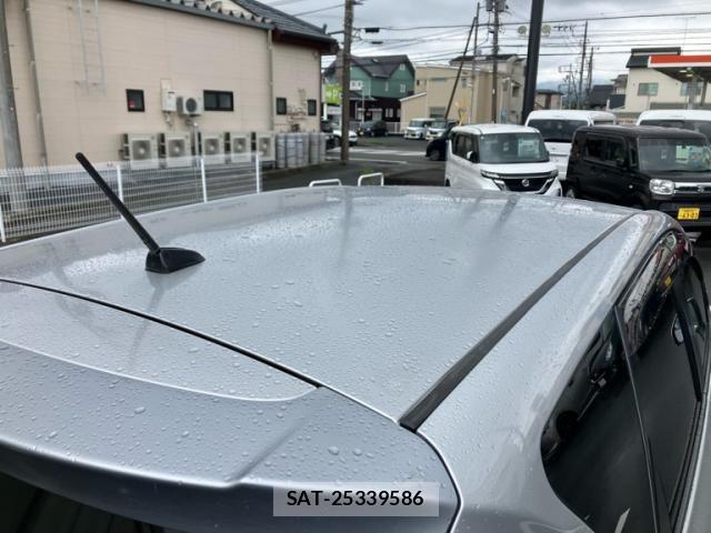 Subaru TREZIA 2011-01 8832202-7