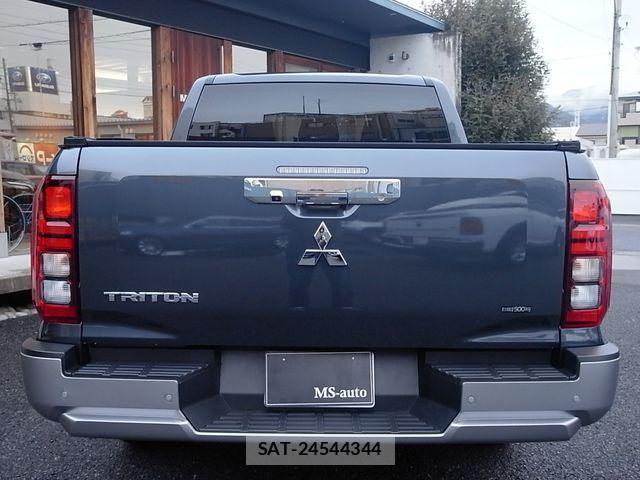 Mitsubishi TRITON 2024-09 808881-11