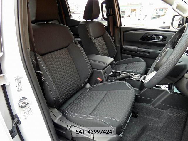 Mitsubishi TRITON 2024-12 1127605-12