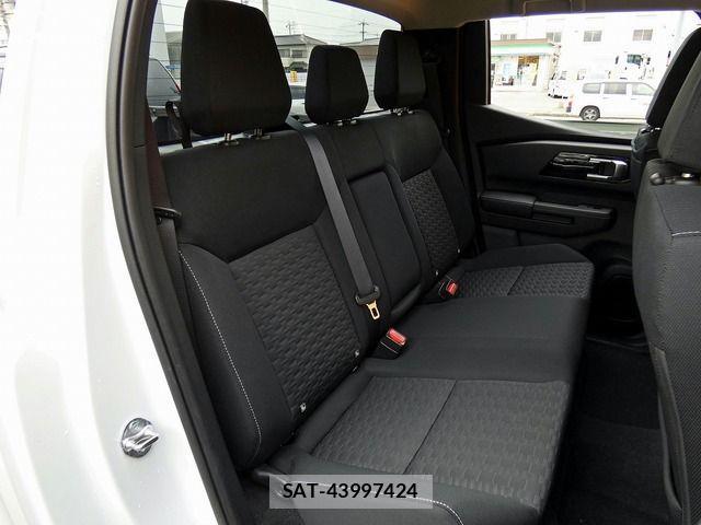 Mitsubishi TRITON 2024-12 1127605-13