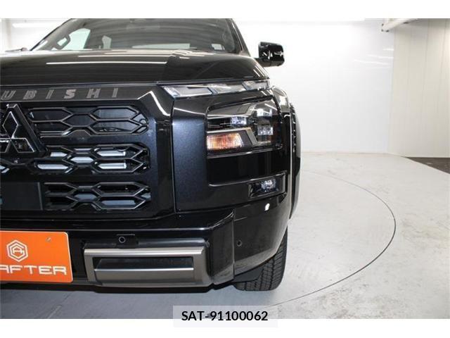 Mitsubishi TRITON 2025-01 1356011-13