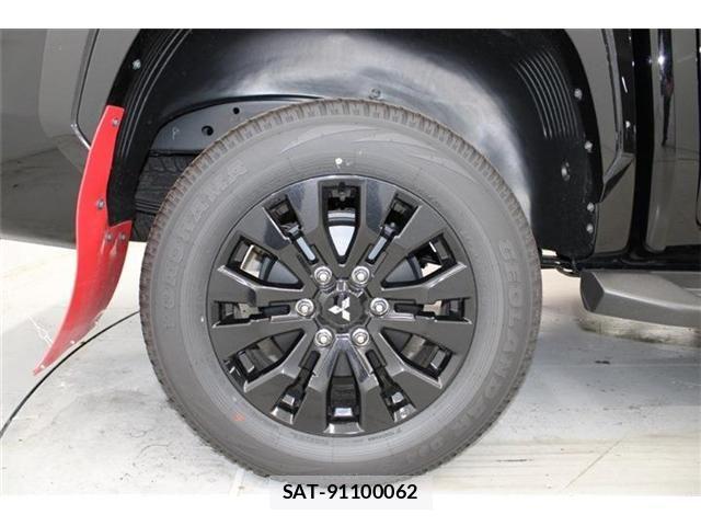 Mitsubishi TRITON 2025-01 1356011-22