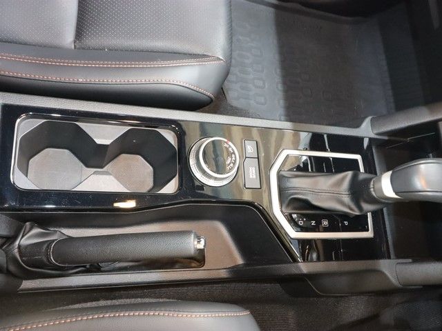 Mitsubishi TRITON 2024-09 1550034-17