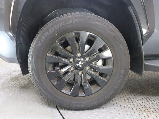 Mitsubishi TRITON 2024-09 1550034-26