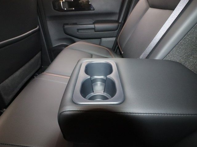 Mitsubishi TRITON 2024-09 1550034-8