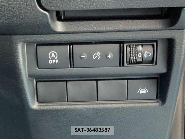 Mitsubishi TRITON 2025-03 1695350-16
