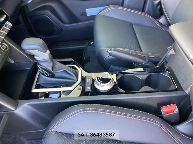 Mitsubishi TRITON 2025-03 1695350-4