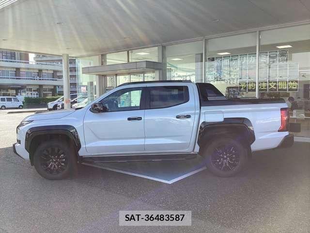 Mitsubishi TRITON 2025-03 1695350-6